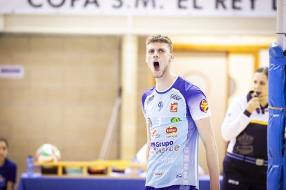 3-1 para el Grupo Herce voley