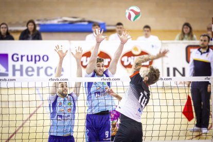 3-1 para el Grupo Herce voley