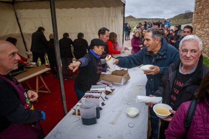 San Esteban se reunió bajo el eslogan: El vino salvará el mundo