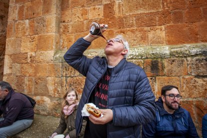 San Esteban se reunió bajo el eslogan: El vino salvará el mundo
