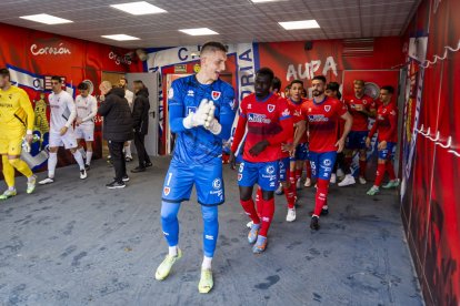 Los Pajaritos vuelven a sonreir con el CD Numancia
