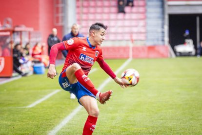 Los Pajaritos vuelven a sonreir con el CD Numancia