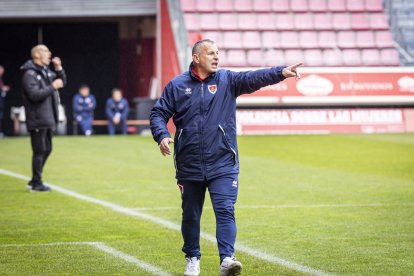 Los Pajaritos vuelven a sonreir con el CD Numancia