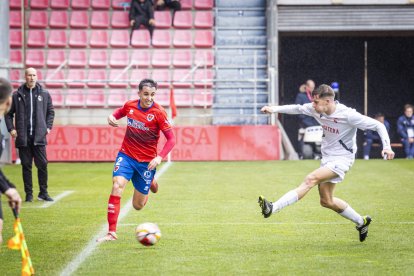 Los Pajaritos vuelven a sonreir con el CD Numancia