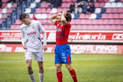 Los Pajaritos vuelven a sonreir con el CD Numancia