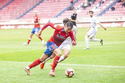 Los Pajaritos vuelven a sonreir con el CD Numancia