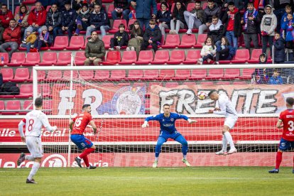 Los Pajaritos vuelven a sonreir con el CD Numancia