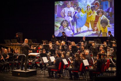 La Banda Municipal de Música interpretó canciones para los más pequeños