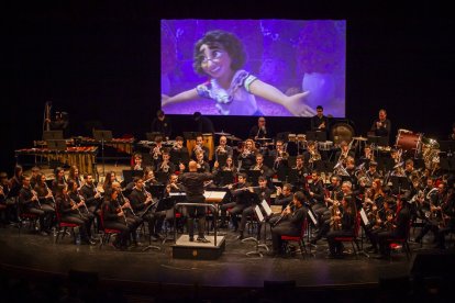 La Banda Municipal de Música interpretó canciones para los más pequeños