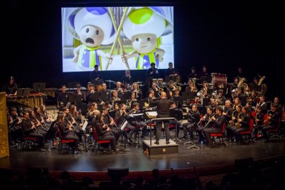 La Banda Municipal de Música interpretó canciones para los más pequeños