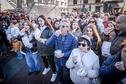 Celebración de las campanadas con Torrezno de Soria.