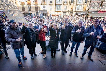Celebración de las campanadas con Torrezno de Soria.