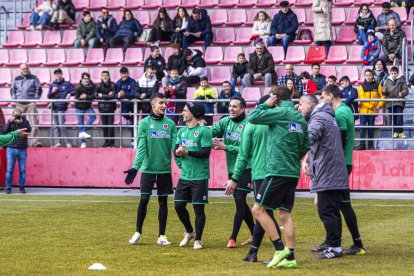 Comunión por reyes entre el equipo y la afición más joven