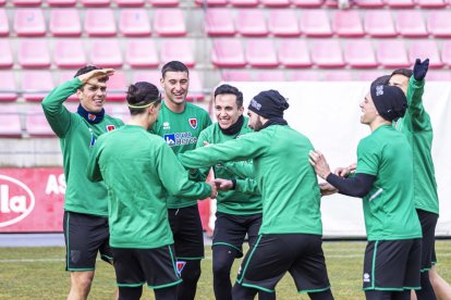 Comunión por reyes entre el equipo y la afición más joven