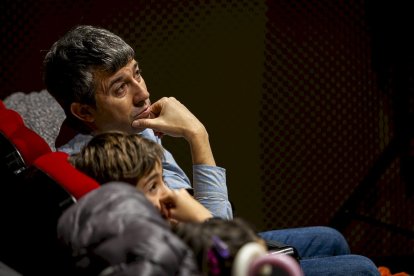 Actuación de Lore Lavand, de Fivem en los Cines Mercado