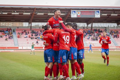 Los rojillos fueron muy superiores a su rival