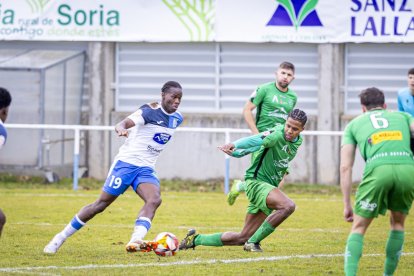 El Astorga se lleva tres goles de su visita a Almazán