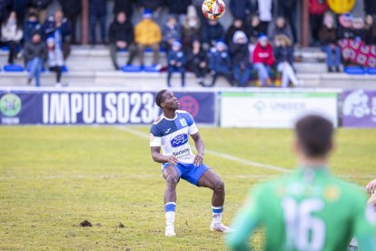 El Astorga se lleva tres goles de su visita a Almazán