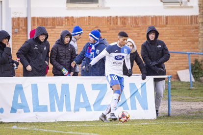 El Astorga se lleva tres goles de su visita a Almazán