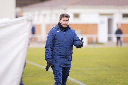 El Astorga se lleva tres goles de su visita a Almazán