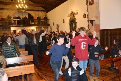 Navaleno baila un año más al Niño Jesús.