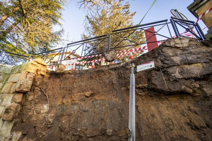La estructura medieval sufre un daño significativo
