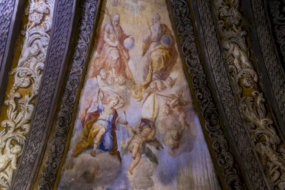 Detalles de los trabajos que están realizando los restauradores