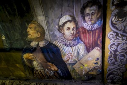 Detalles de los trabajos que están realizando los restauradores