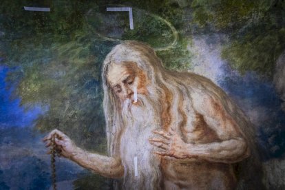 Detalles de los trabajos que están realizando los restauradores