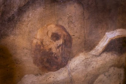 Detalles de los trabajos que están realizando los restauradores