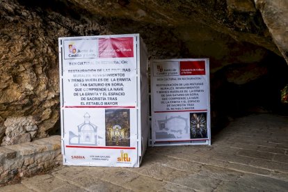 Detalles de los trabajos que están realizando los restauradores