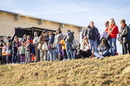 Mañana de atletismo infantil y juvenil que computa para los Juegos Escolares