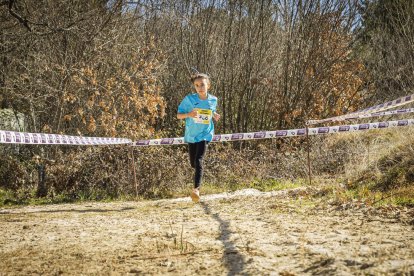Mañana de atletismo infantil y juvenil que computa para los Juegos Escolares