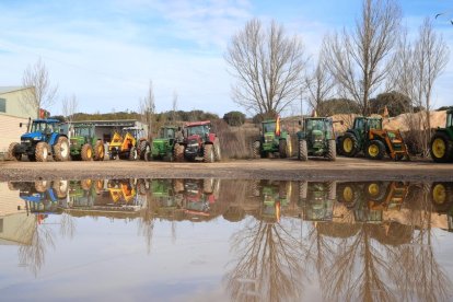 La tractorada es ajena a organizaciones agrarias y políticas, según los convocantes.