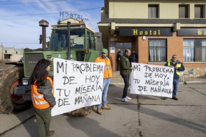 La protesta del campo moviliza 800 agricultores