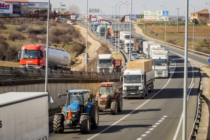 La protesta del campo moviliza 800 agricultores