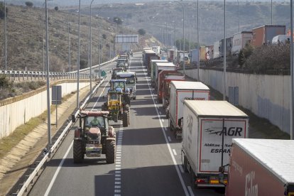 La protesta del campo moviliza 800 agricultores