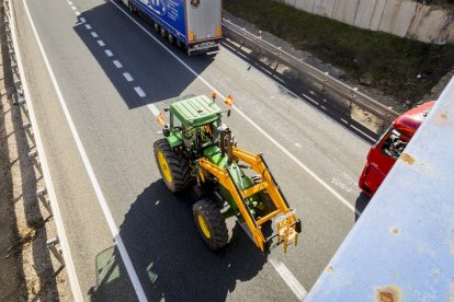 La protesta del campo moviliza 800 agricultores