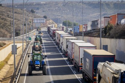 La protesta del campo moviliza 800 agricultores