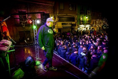Aunque las condiciones no acompañaban, finalmente el Carnaval comenzó