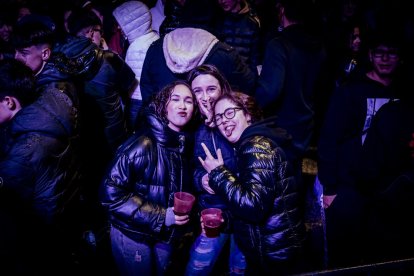 Aunque las condiciones no acompañaban, finalmente el Carnaval comenzó