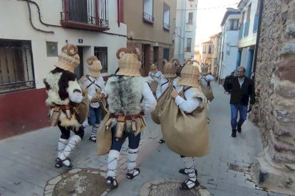 Los borobianos cumplen su tradición de Carnaval