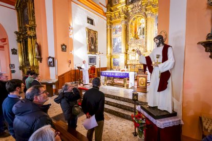 La imagen fue presentada en la Iglesia del Carmen en una ceremonia religiosa