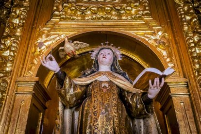 La imagen fue presentada en la Iglesia del Carmen en una ceremonia religiosa