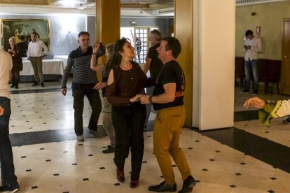 Seis horas de danza en una fiesta por todo lo alto