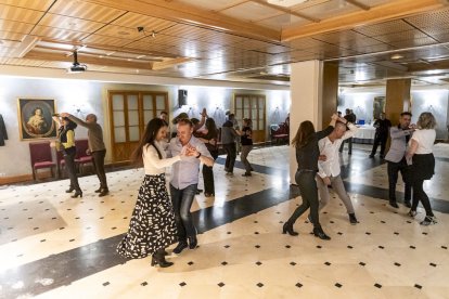 Seis horas de danza en una fiesta por todo lo alto