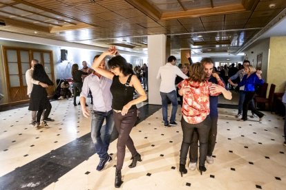 Seis horas de danza en una fiesta por todo lo alto