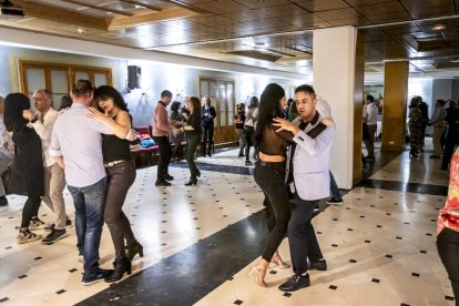 Seis horas de danza en una fiesta por todo lo alto