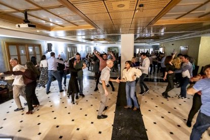 Seis horas de danza en una fiesta por todo lo alto