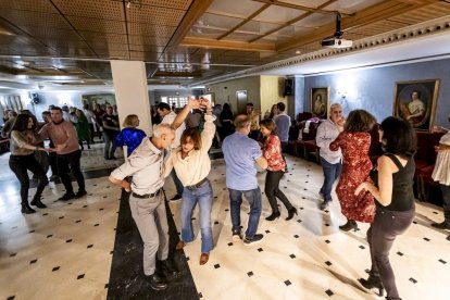 Seis horas de danza en una fiesta por todo lo alto